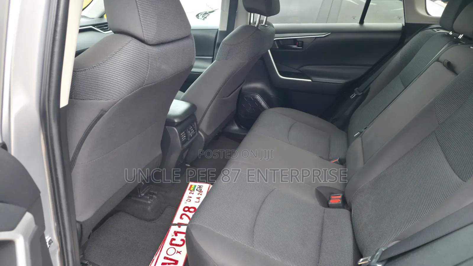 Toyota RAV4 2022 Silver
