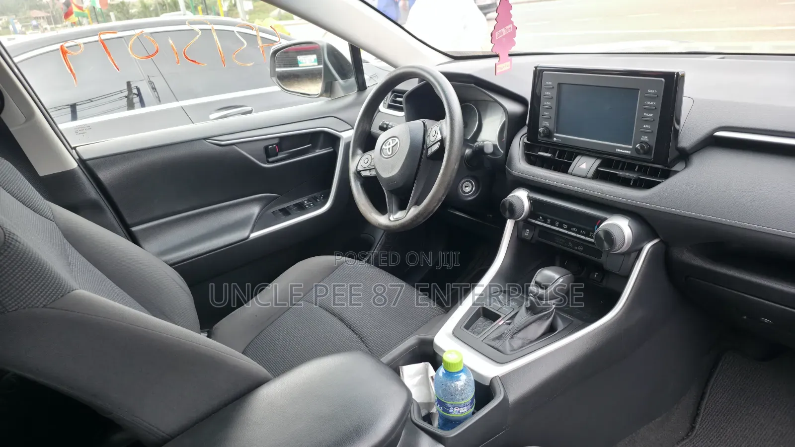 Toyota RAV4 2022 Silver