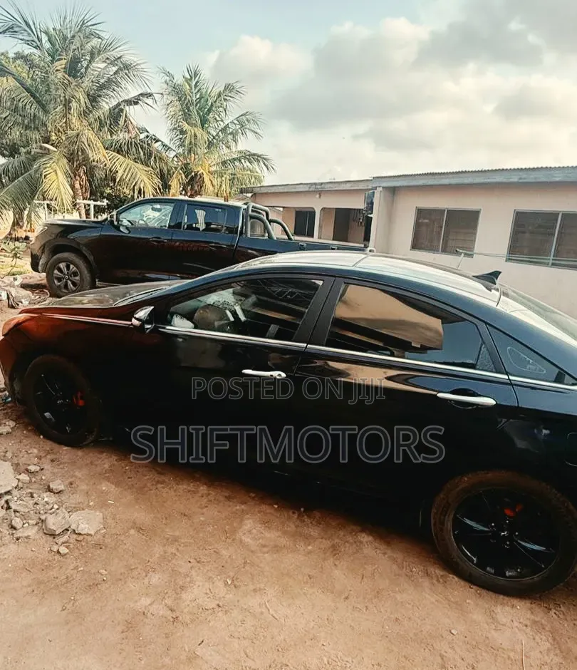 Hyundai Sonata 2013 Black
