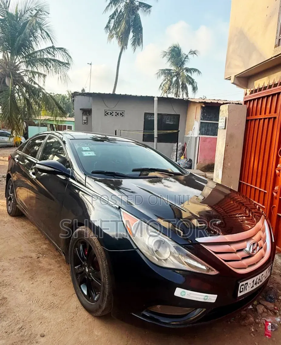 Hyundai Sonata 2013 Black