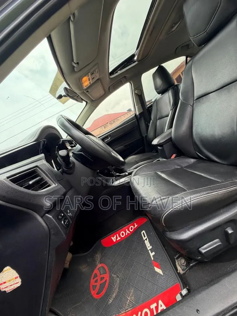 Toyota Corolla 2016 Silver