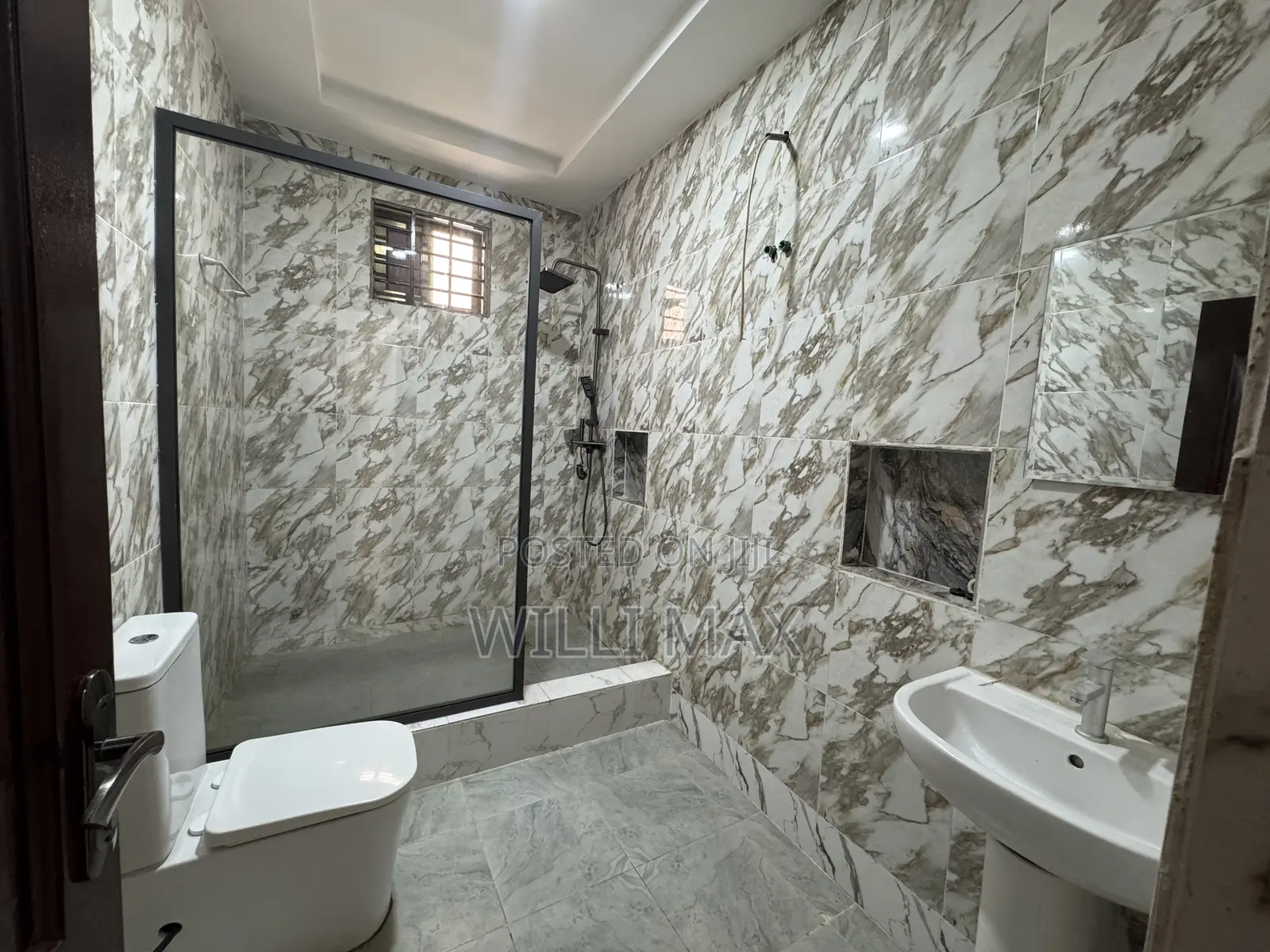 3bdrm Duplex in Pantang, Adenta for sale