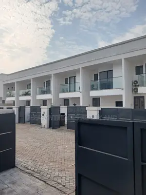 2bdrm Townhouse / Terrace in Pleasantplaces And, Nmai-Dzorn for rent