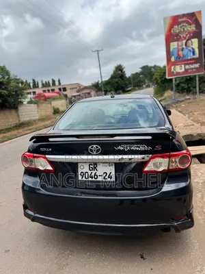 Toyota Corolla 2013 Black