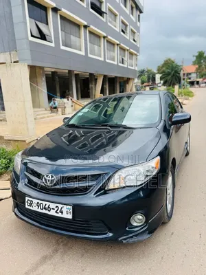 Toyota Corolla 2013 Black