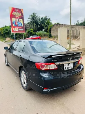 Toyota Corolla 2013 Black