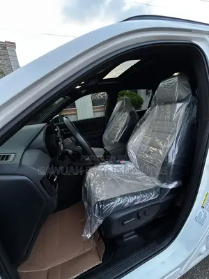 Honda CR-V 2025 White