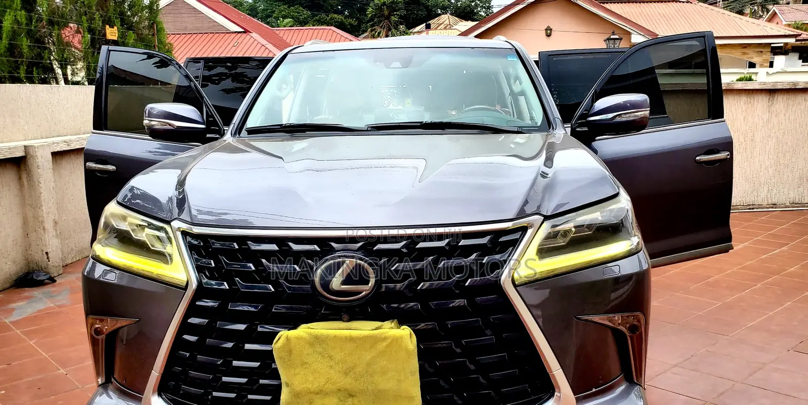 Lexus LX 570 AWD 2017 Pearl