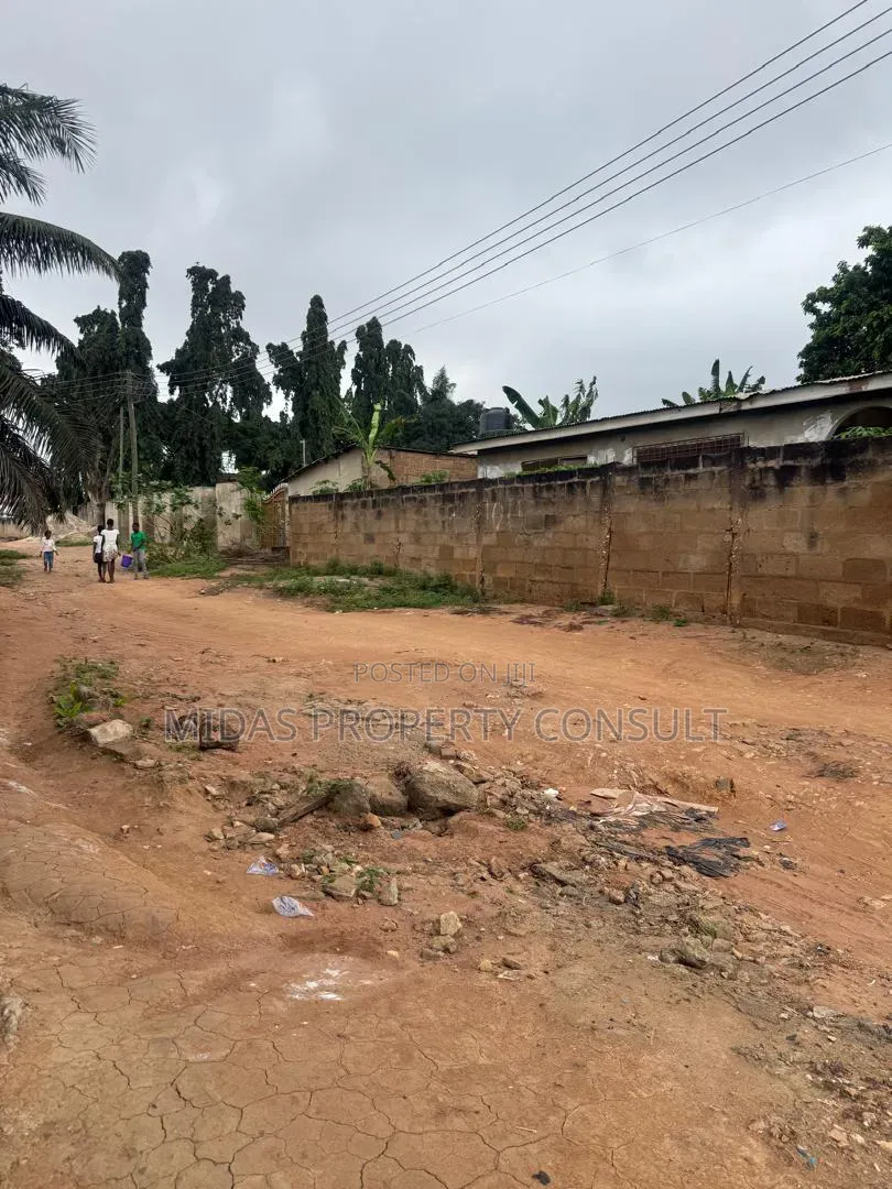3bdrm House in Taifa Post Office for sale