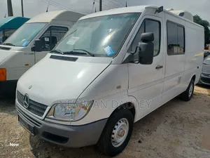 Mercedes-Benz Sprinter 2005 White