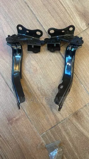 Toyota Camry 18 Hood Hinge