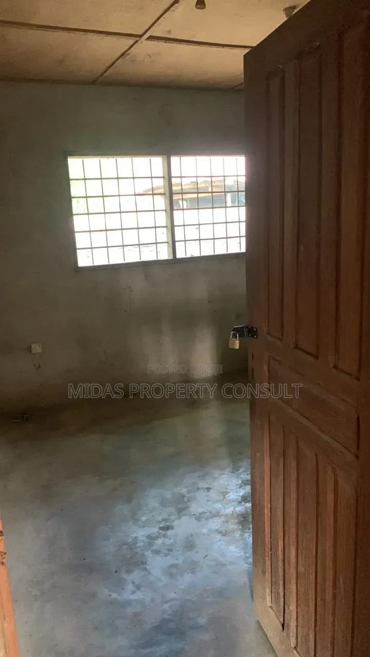 3bdrm House in Taifa Post Office for sale