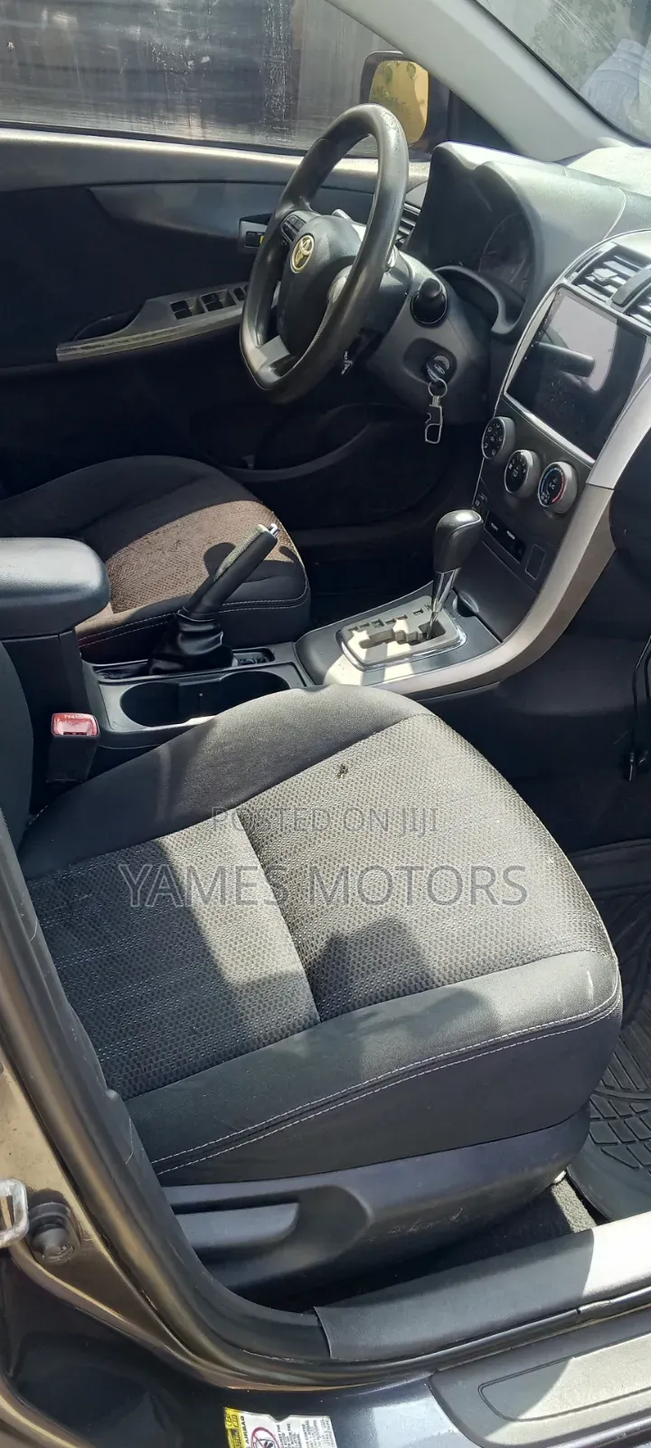 Toyota Corolla 2012 Gray