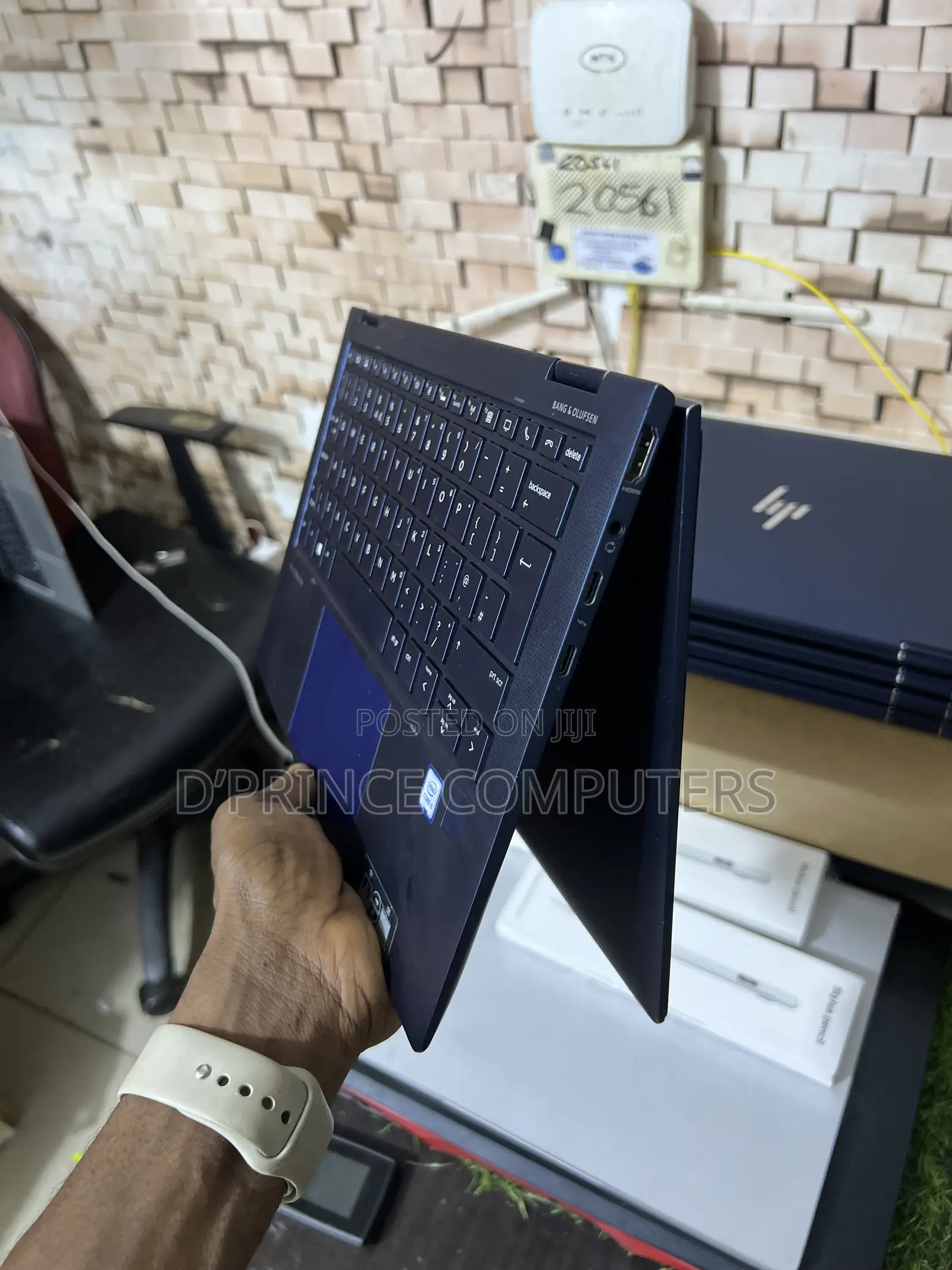 Laptop HP Elite Dragonfly x360 8th Gen 16GB Intel Core i5 SSD 256GB