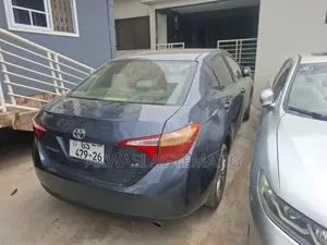 Toyota Corolla 2015 Blue