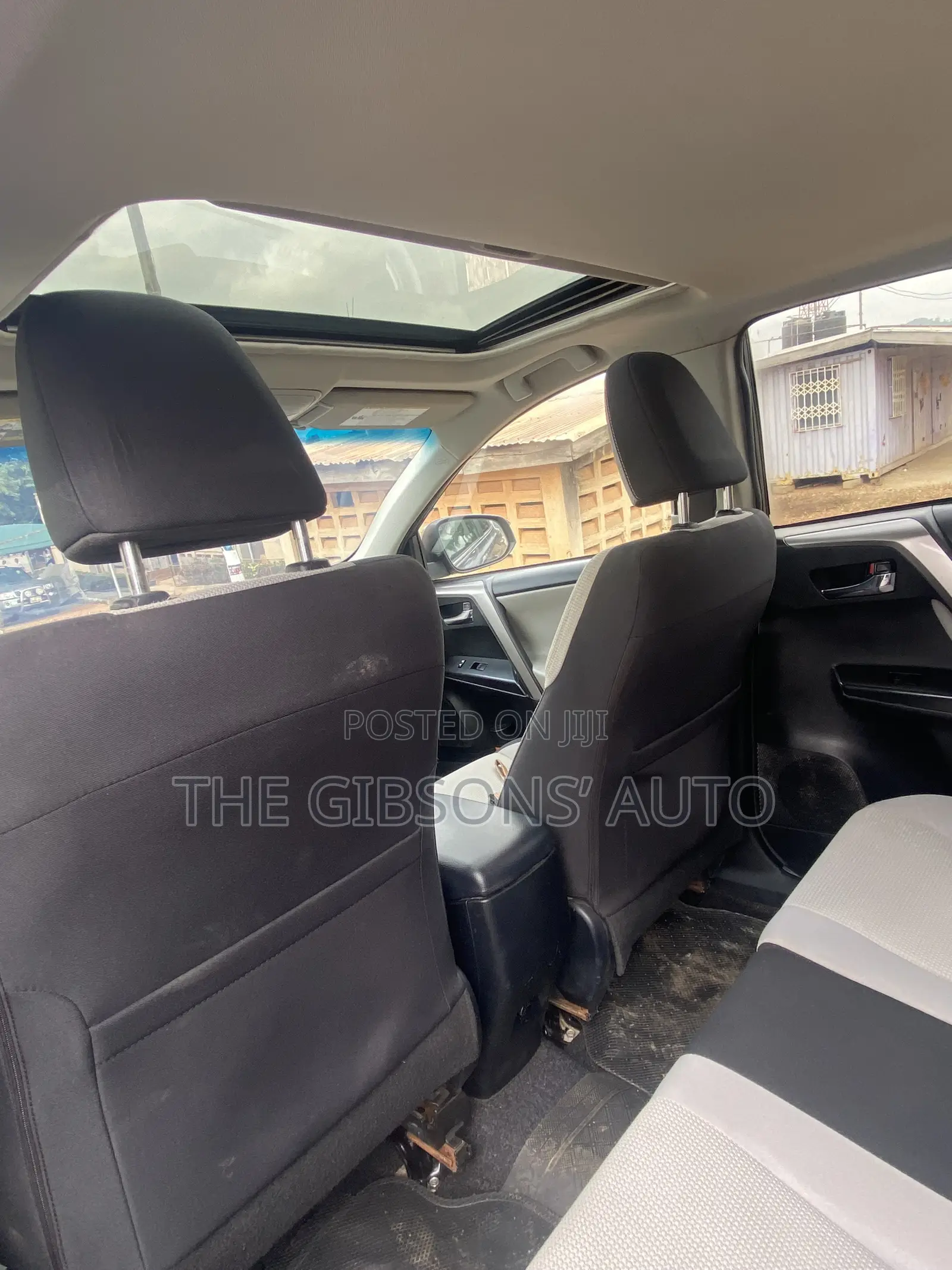 Toyota RAV4 XLE 4dr SUV AWD (2.5L 4cyl 6A) 2018 Gray