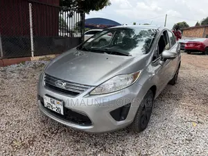 Ford Fiesta 2012 Silver