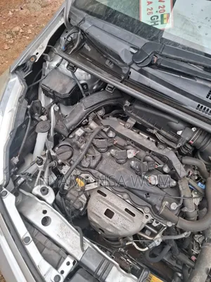 Toyota Vitz 2014 Silver