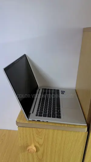 Laptop HP EliteBook 830 G9 16GB Intel Core i5 SSD 256GB