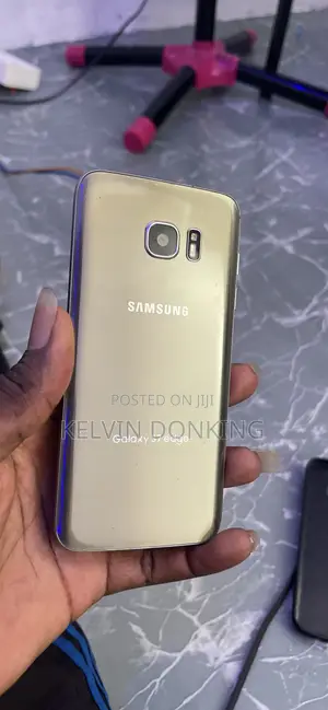 Samsung Galaxy S7 edge 32 GB Gold