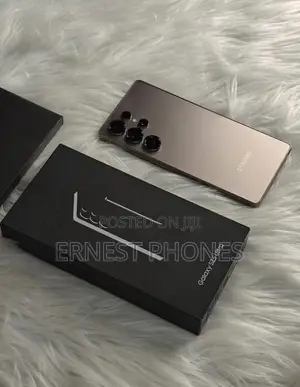 New Samsung Galaxy S25 Ultra 1 TB Gold