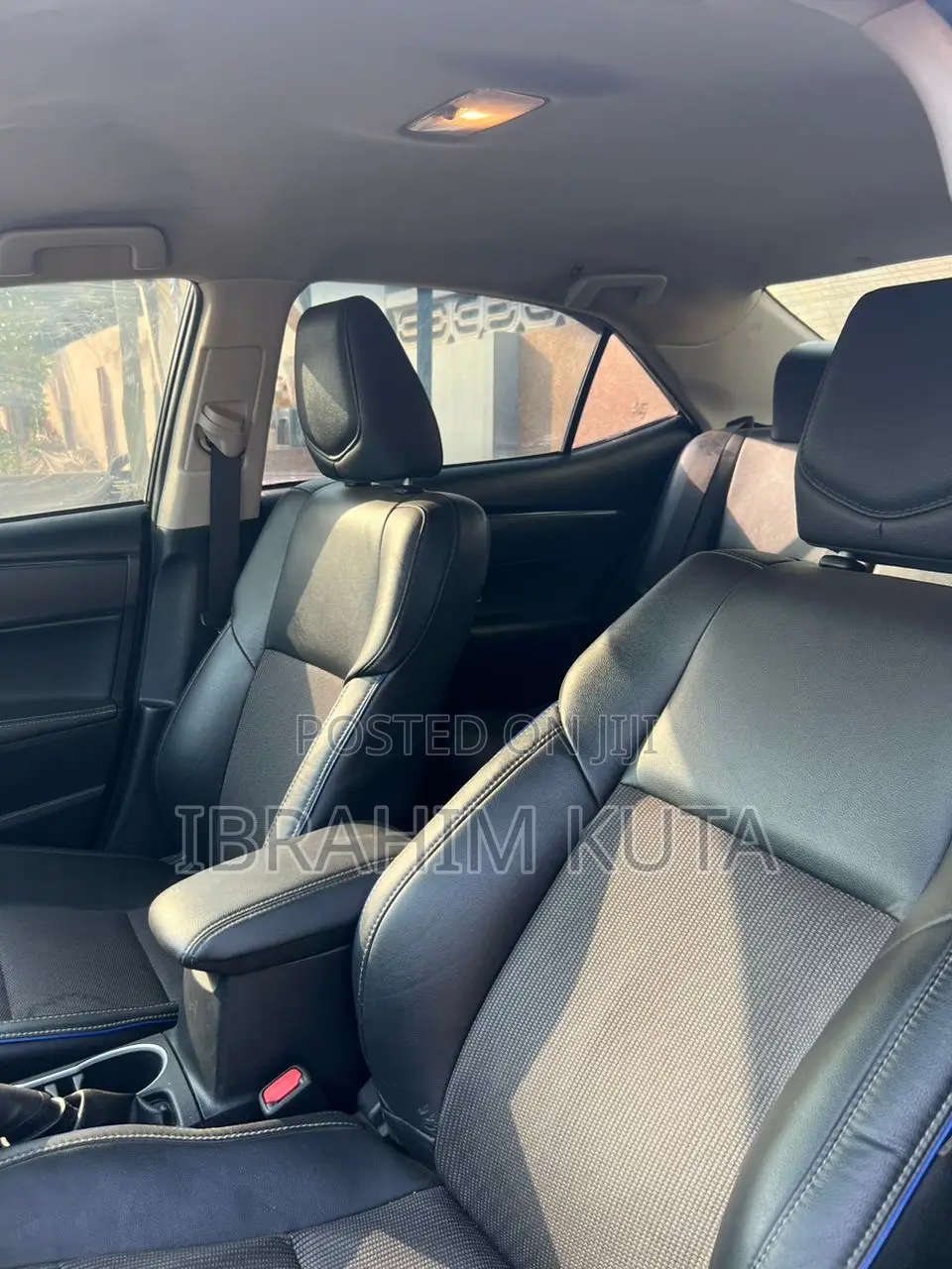 Toyota Corolla SE 4dr Sedan (1.8L 4cyl CVT) 2017 Black