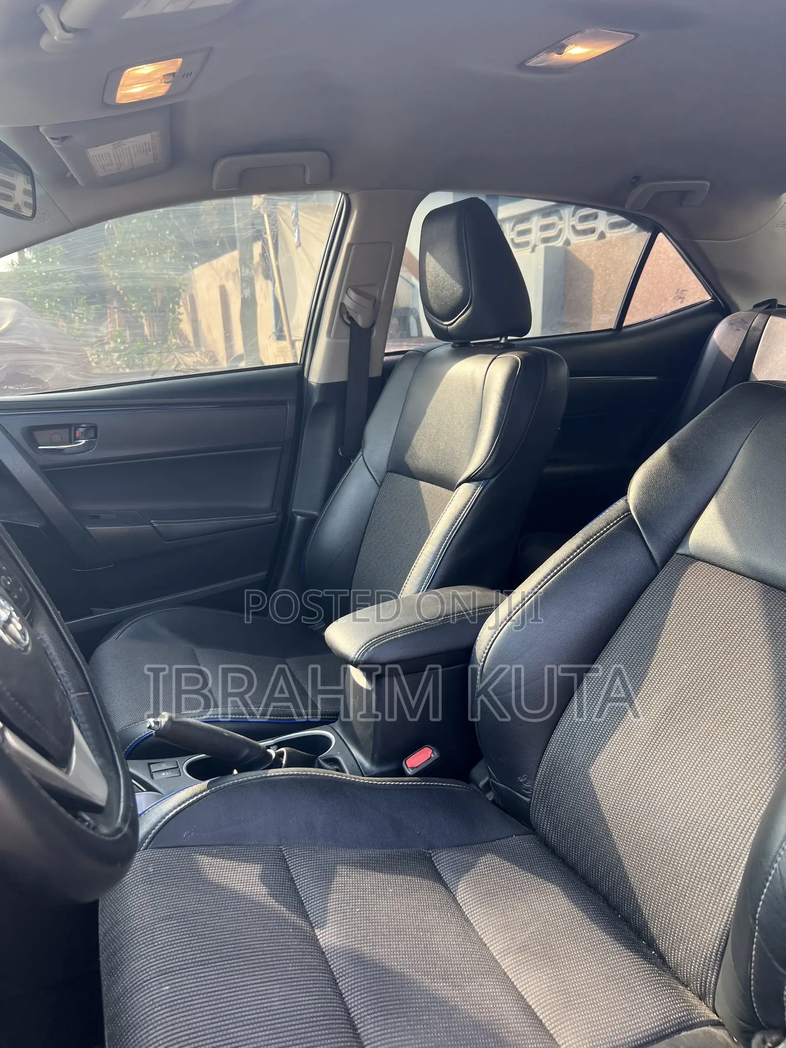 Toyota Corolla SE 4dr Sedan (1.8L 4cyl CVT) 2017 Black