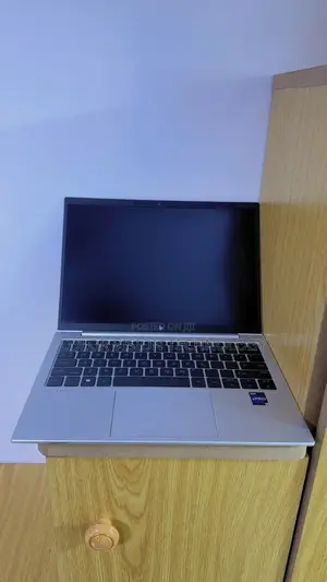 Laptop HP EliteBook 840 G9 16GB Intel Core i5 SSD 256GB