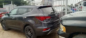 Hyundai Santa Fe 2016 Gray