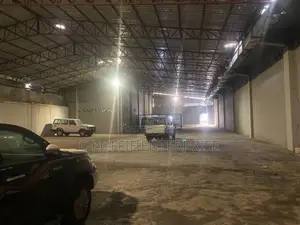 1,350 SQM Warehouse at Accra for Rent