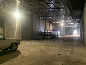 1,350 SQM Warehouse at Accra for Rent