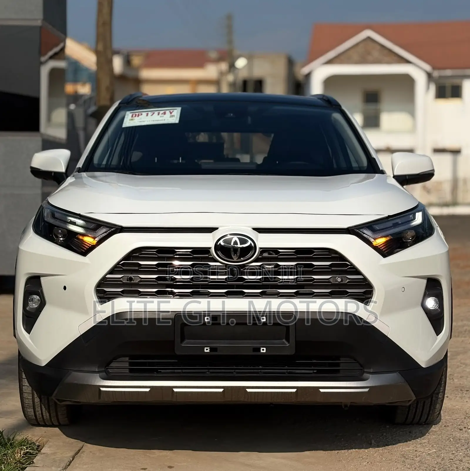 Toyota RAV4 2024 White