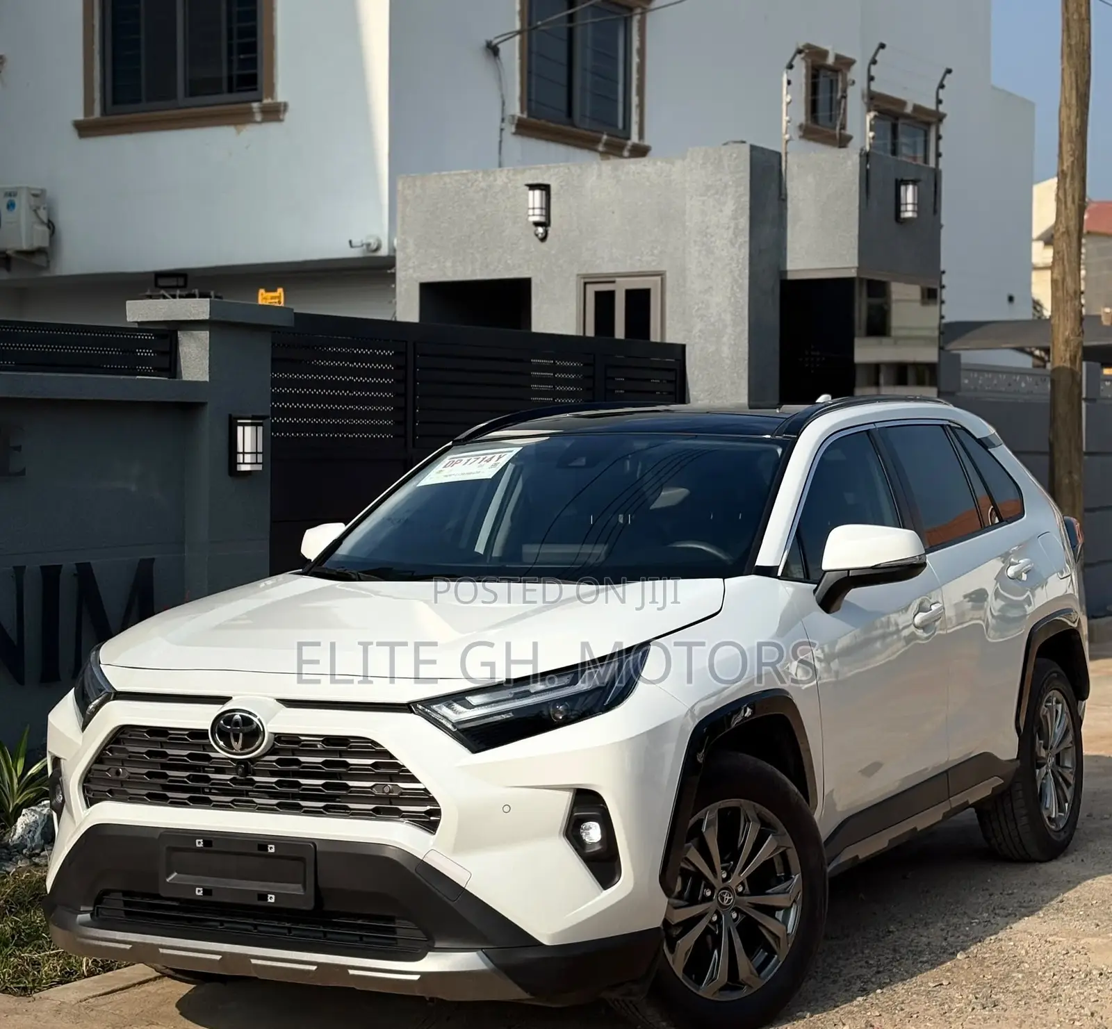 Toyota RAV4 2024 White