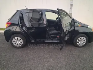 Toyota Vitz 2013 Black