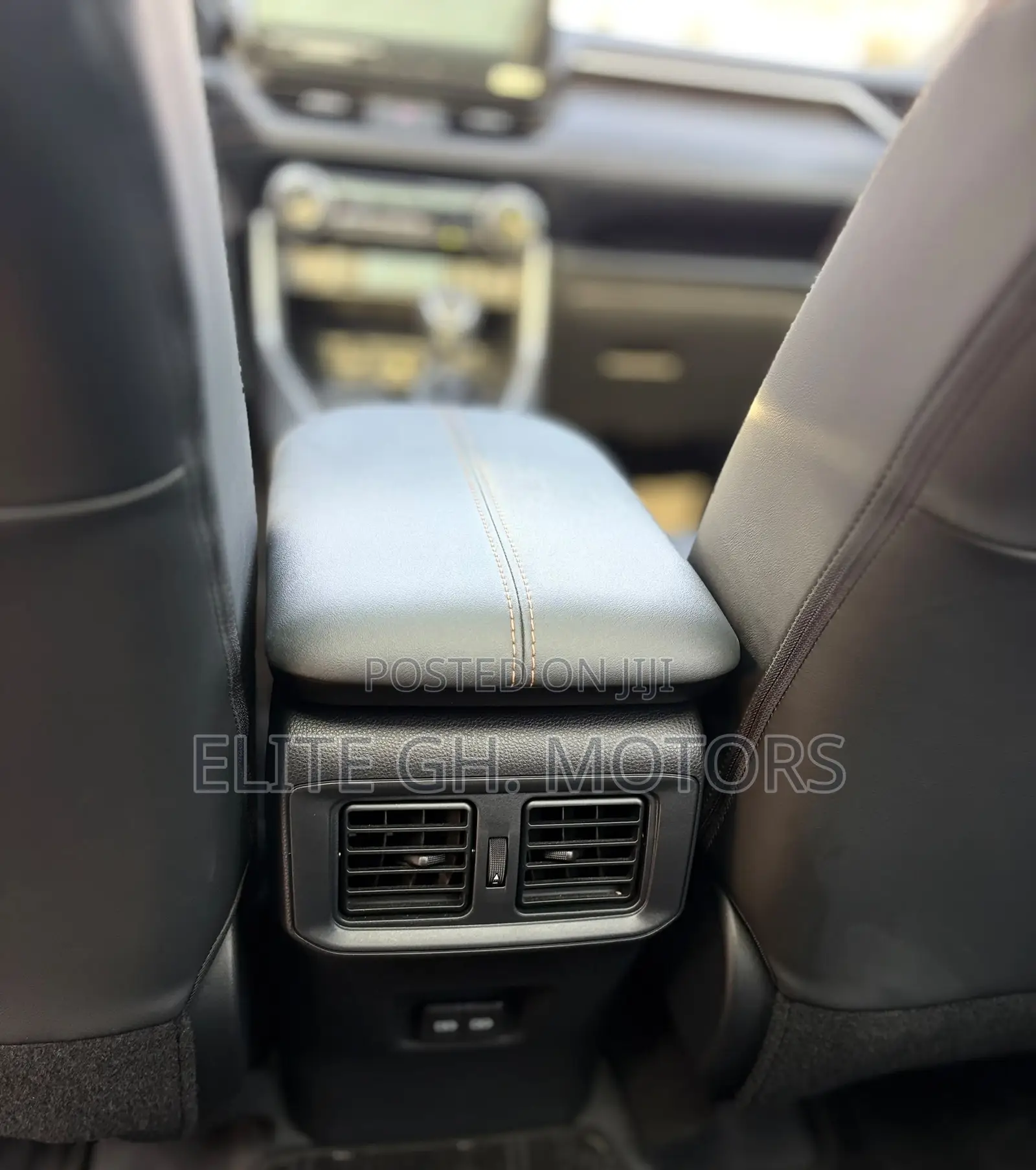 Toyota RAV4 2024 White