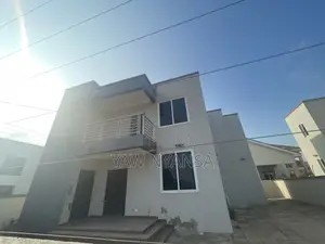 4bdrm Duplex in Bn Estate, East Legon for rent