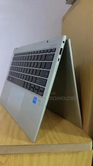 Laptop HP EliteBook 830 G9 16GB Intel Core i5 SSD 256GB