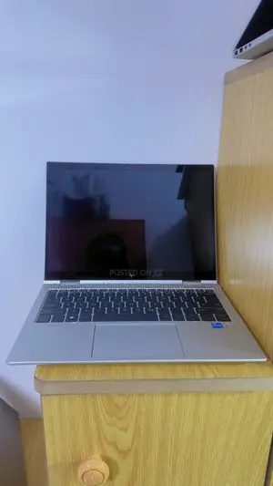 Laptop HP EliteBook 830 G9 16GB Intel Core i5 SSD 256GB