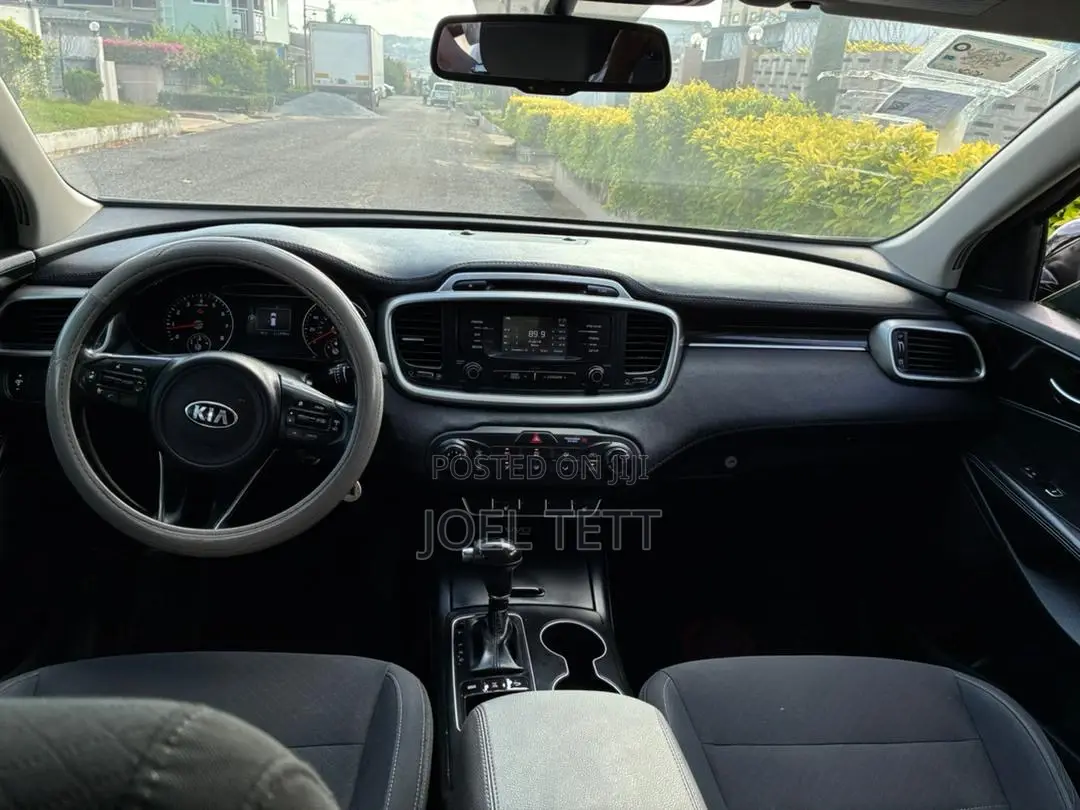 Kia Sorento 4dr SUV 2016 Black