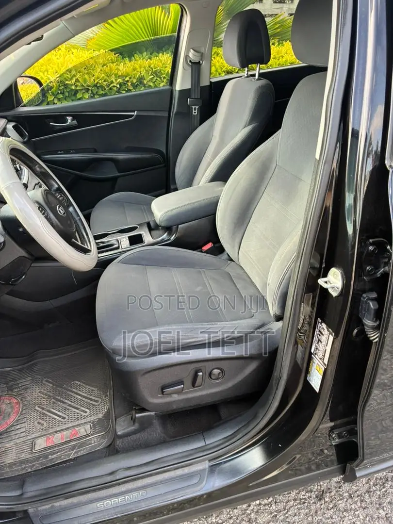 Kia Sorento 4dr SUV 2016 Black