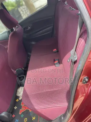 Toyota Vitz 2015 Burgundy