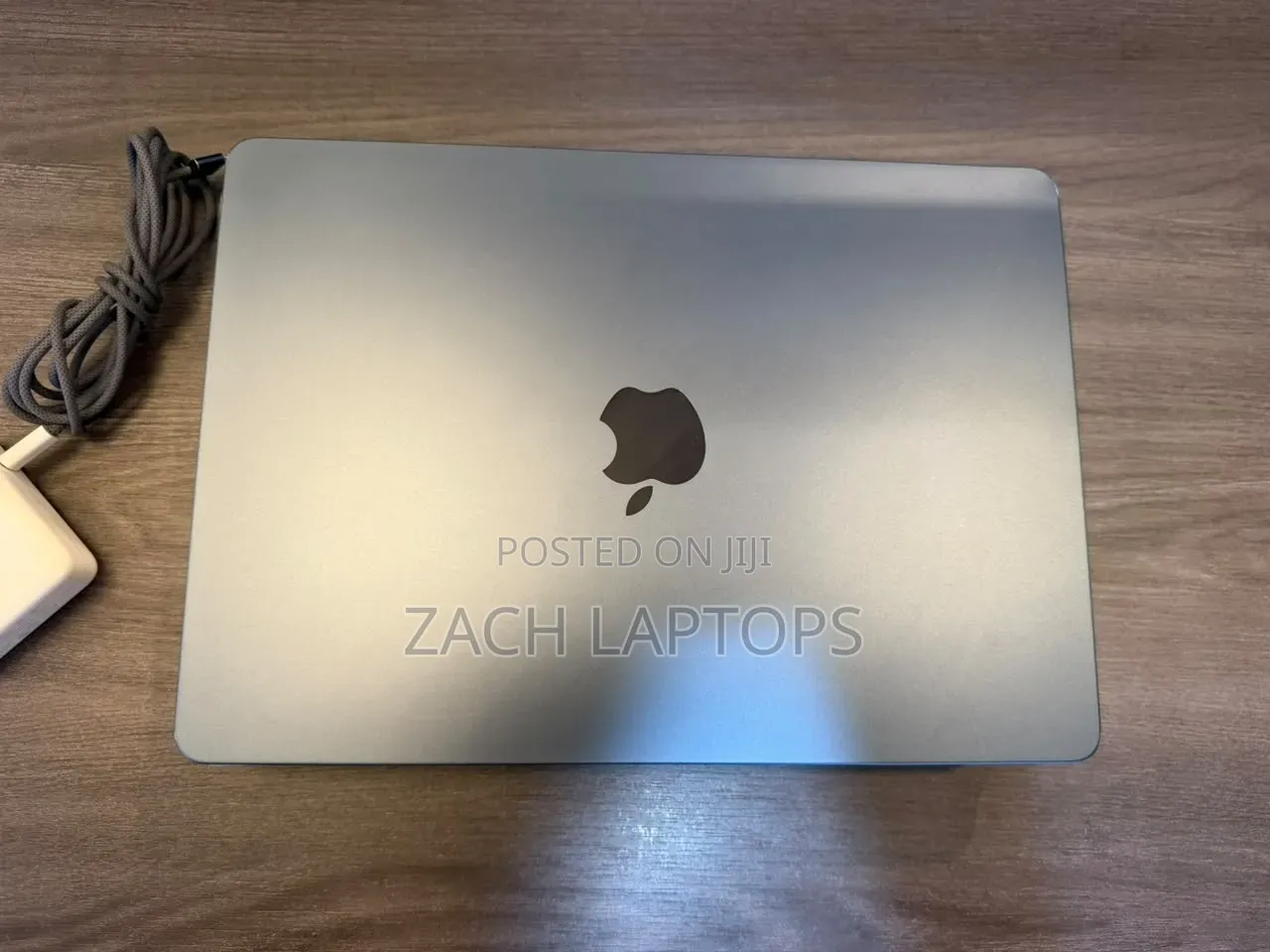 Laptop Apple MacBook Air 2022 M2 8GB Apple M2 SSD 256GB