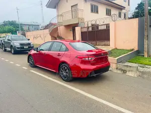 Toyota Corolla 2022 Red