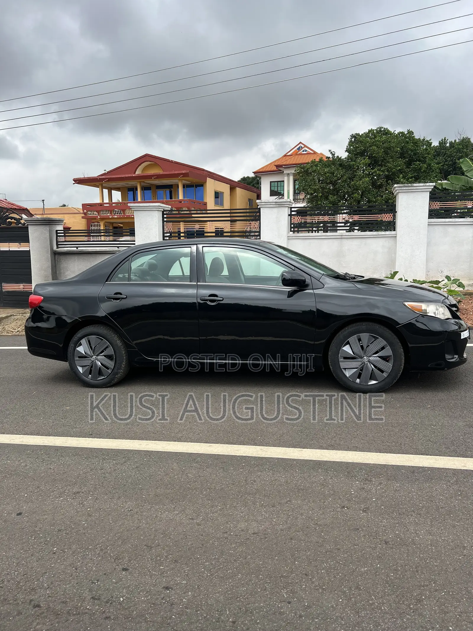 Toyota Corolla LE Special Edition 4dr Sedan (1.8L 4cyl 4A) 2013 Black