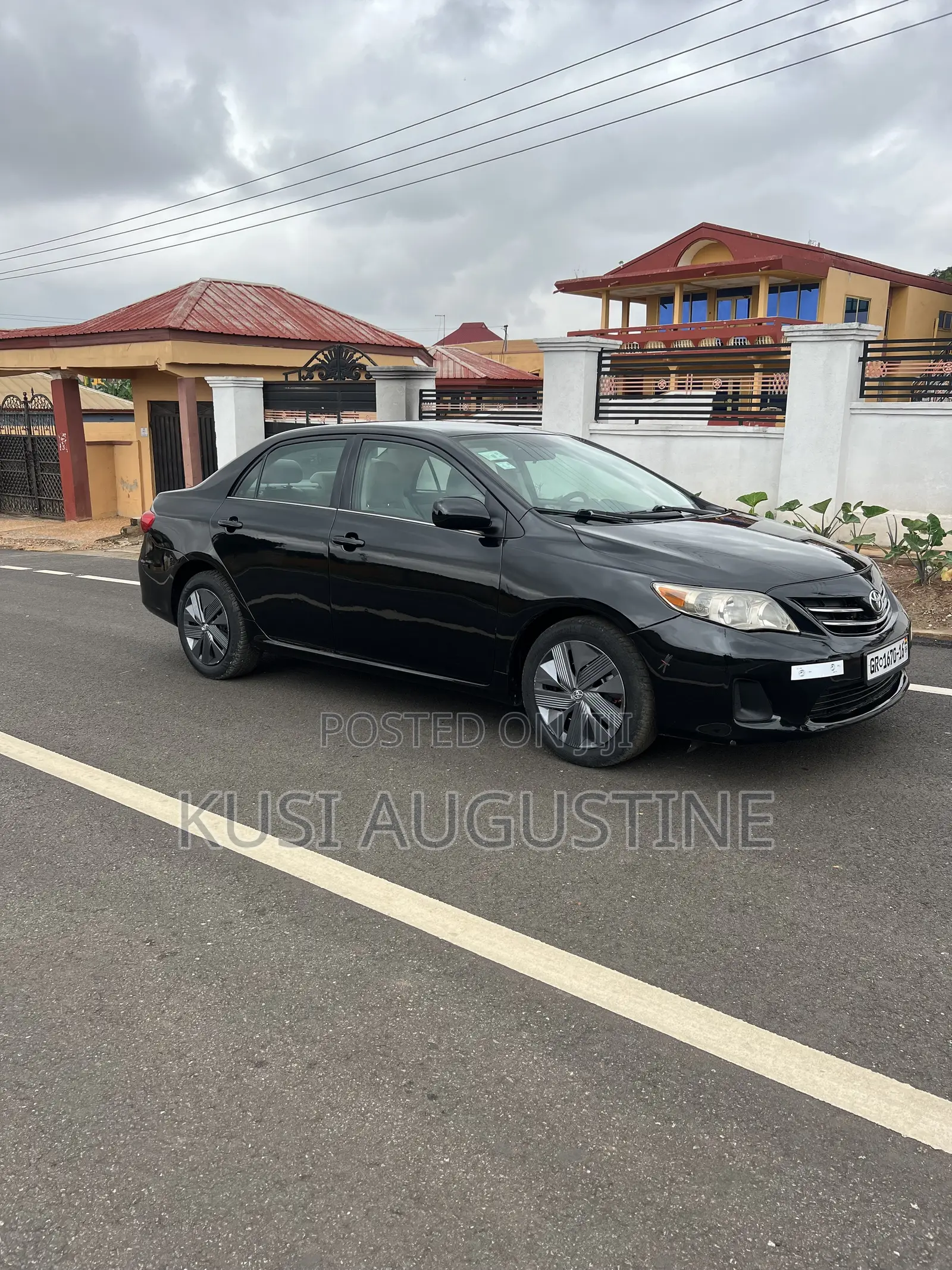 Toyota Corolla LE Special Edition 4dr Sedan (1.8L 4cyl 4A) 2013 Black