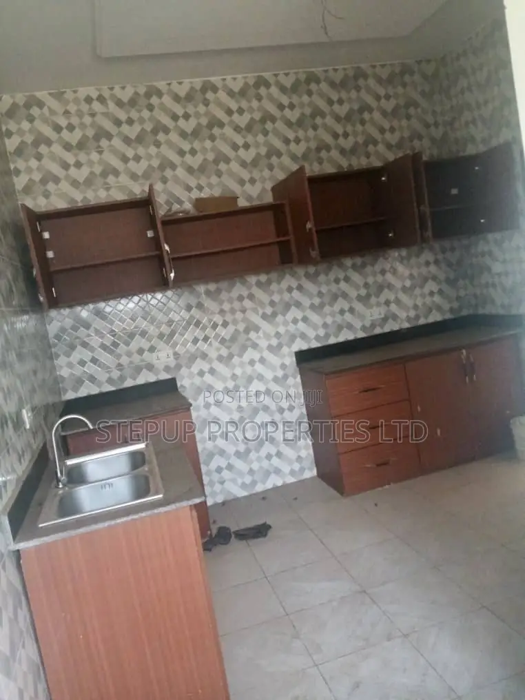 2bdrm House in Amrahia for rent