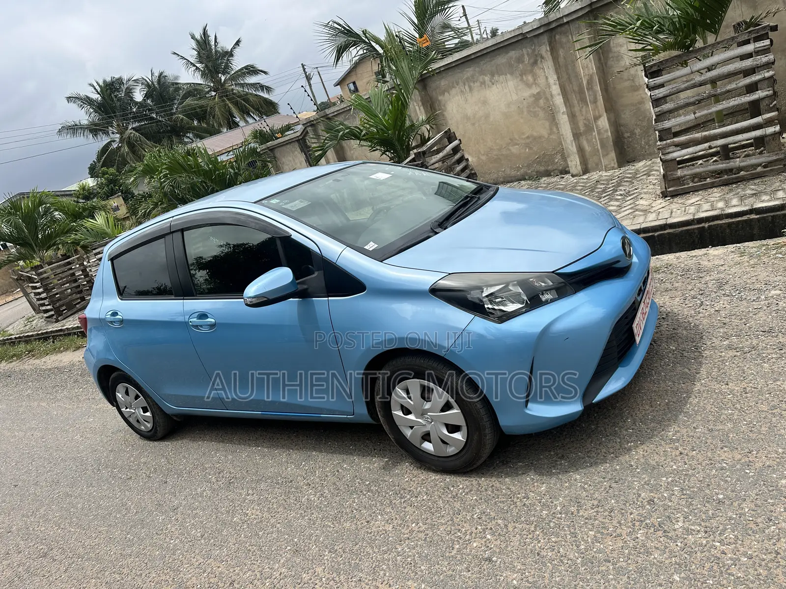 Toyota Vitz 2015 Blue