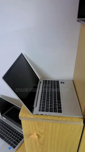 Laptop HP EliteBook 840 10 16GB Intel Core i5 SSD 256GB