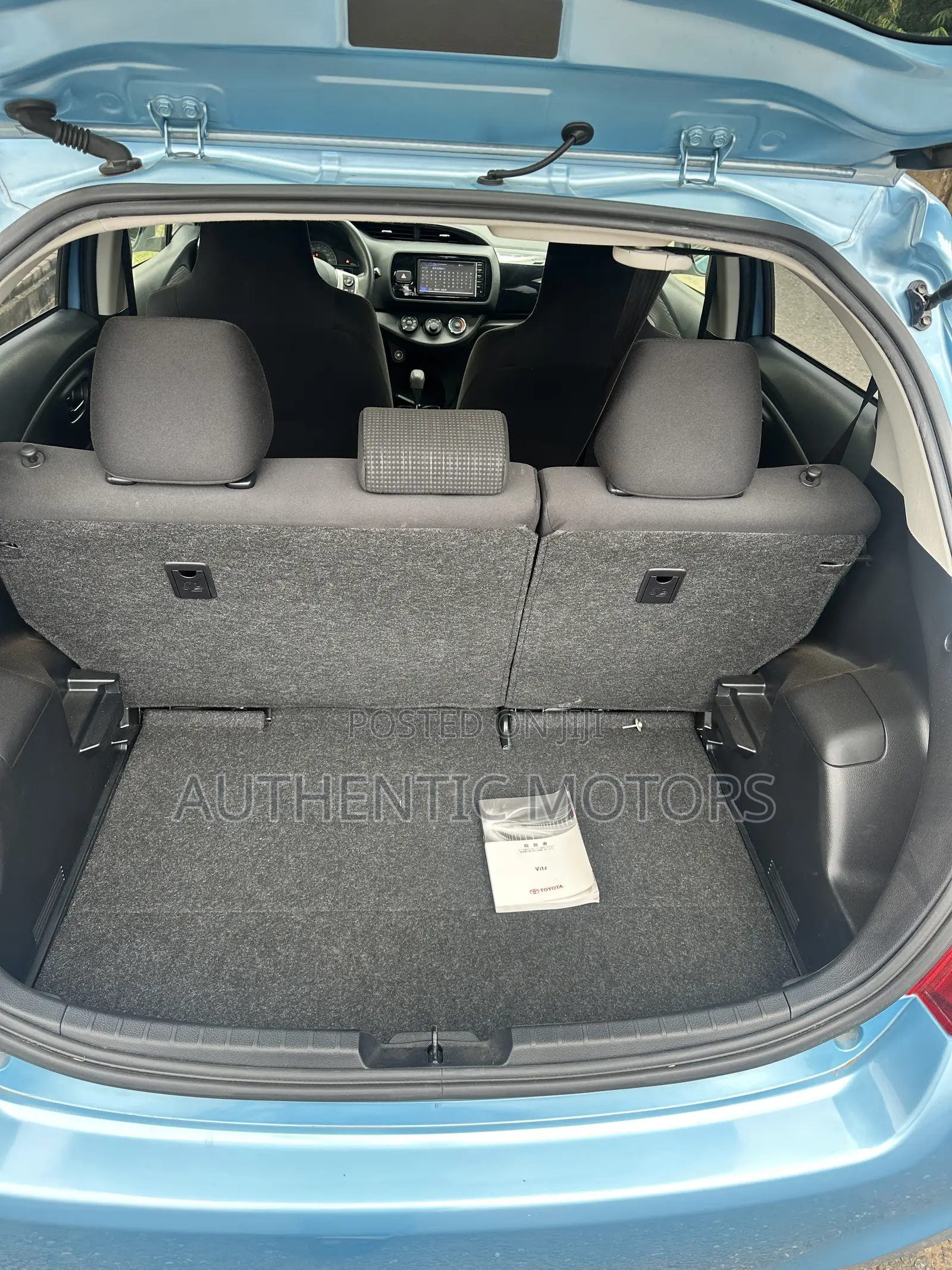 Toyota Vitz 2015 Blue
