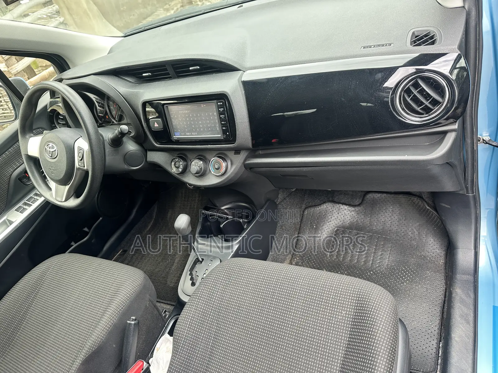 Toyota Vitz 2015 Blue